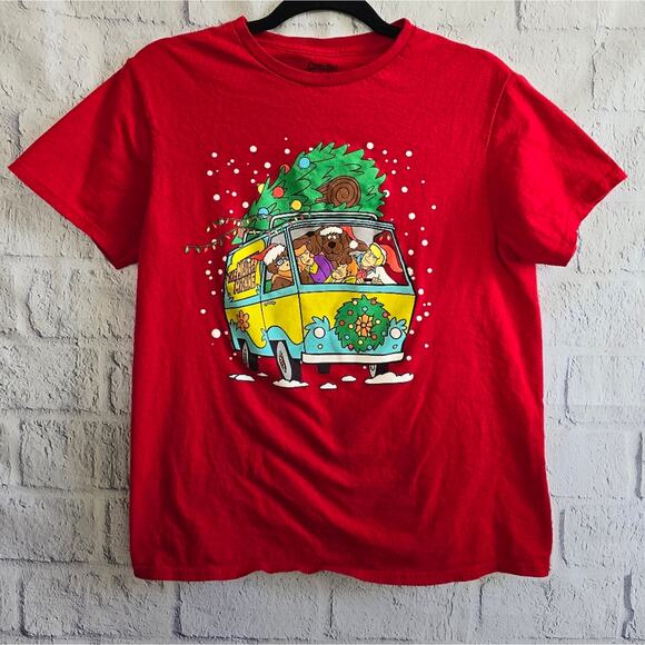 Scooby Doo Red Christmas Van Holiday Graphic Tee Size Medium - Picture 2 of 9